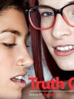 Julia Roca & Leila Smith